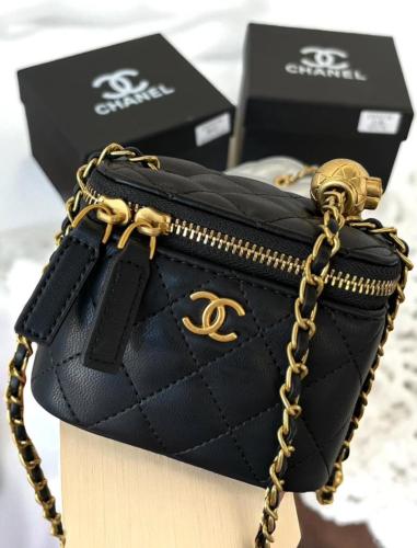 شنطة شانيل ميني فانيتي