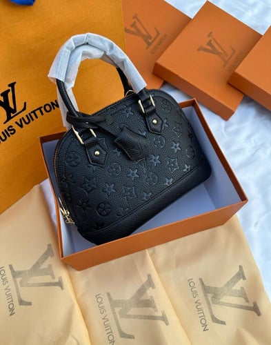 حقيبة لويس فيتون