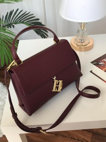 شنطة سي اتش