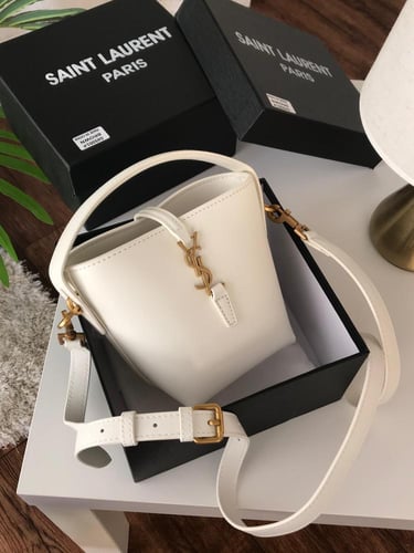 شنطة سان لوران باكيت