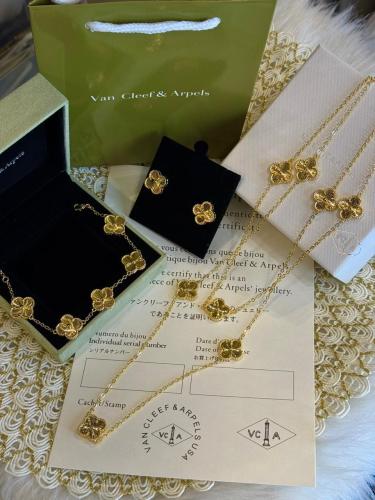 طقم فان كليف مع الملحقات