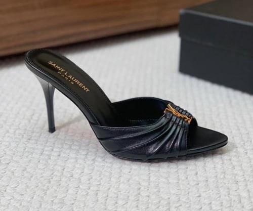 كعب سان لوران