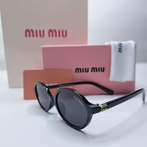 نظارات ميو ميو مع الملحقات