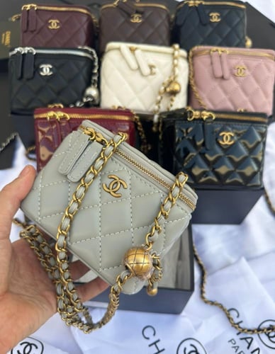 شنطة شانيل ميني فانيتي