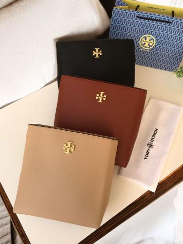 شنطة توري بورش