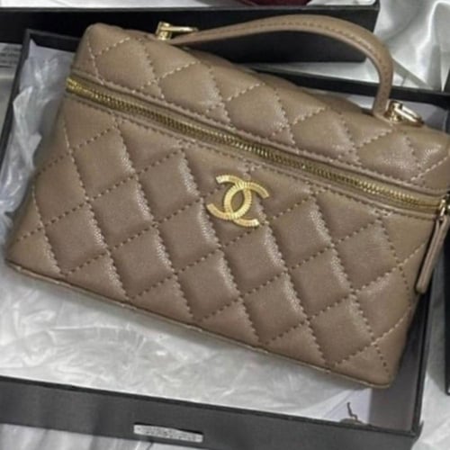 شنطة شانيل مكياج