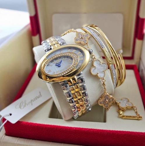 ساعة شوبارد نسائي