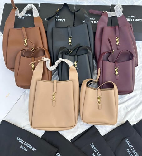 سان لوران توت باق