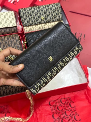 شنطة انيقة سي اتش