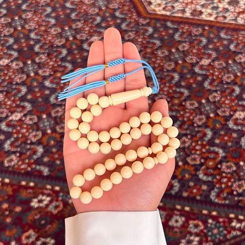 سبحة بكلايت حليبي شكة تفصال سماوي 45 خرزة