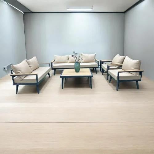 طقم جلسة خارجي مع وسائد بيج وطاولة قهوة – 5 قطع