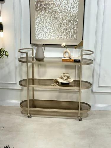 عربة تقديم معدنية بثلاثة رفوف زجاجية – تصميم فني ع...