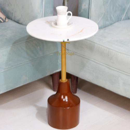 طاولة خدمة ملكية