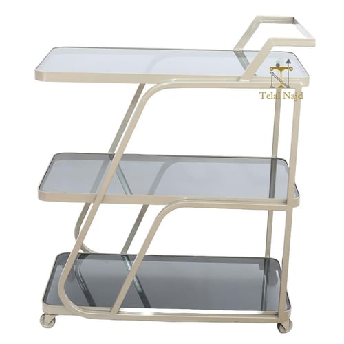 عربية تقديم لون شمباني 3 دور زجاج اسود شفاف