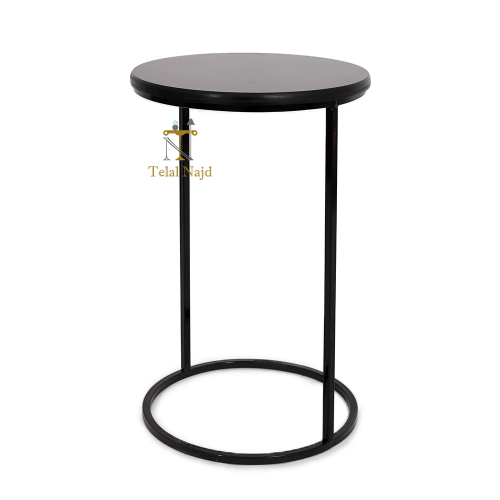 طاولة خدمة لون أسود شكل دائري قاعدة حديد وسطح خشب...