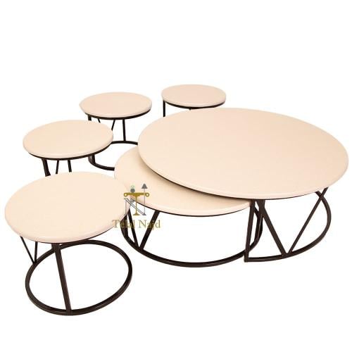 طقم طاولات ارضية لون اسود سطح خشب لون بيج 6 قطعه