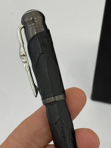 فيكتور هوجو قلم موتت بلانك غطاء اسود