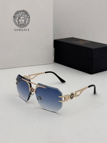 نظارة شمسية نسائية فيرساتشي