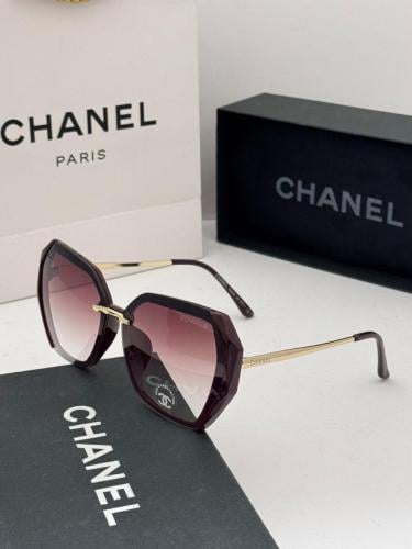 نظارة شمسية نسائية شانيل
