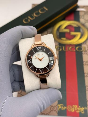 ساعة نسائية قوتشي