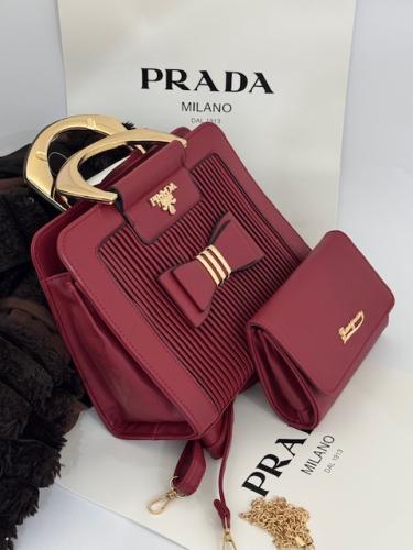 برادا شنطة مع االبوك والكيس للاهداء