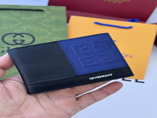 محفظة جلدية جيفنشي