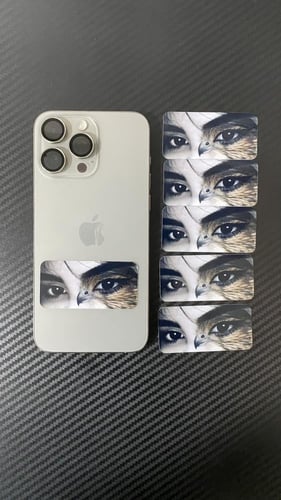 استيكر عين الصقر