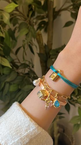 ٣ اساور جاهزه