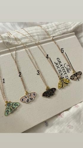 سلاسل الفراشات