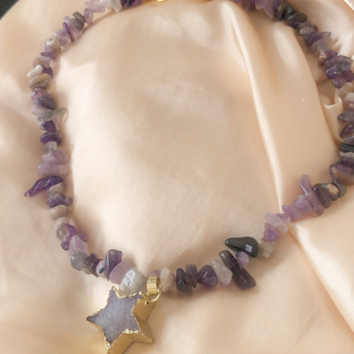 سلسال مع حجر النجمه