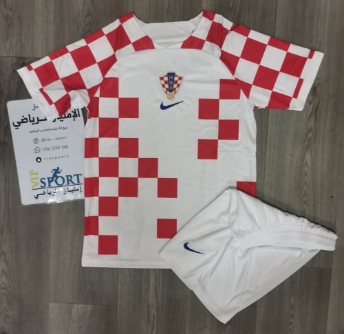 منتخب كرواتيا ابيض2023