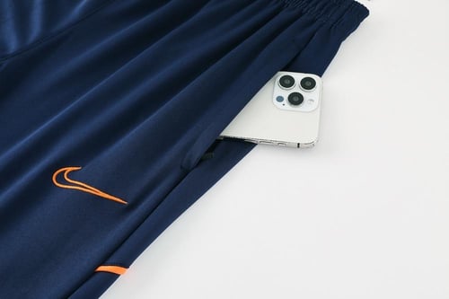 ترنج رياضي نايك كحلي - اسود – تصميم كلاسيكي"