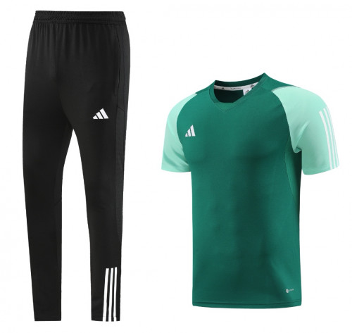 طقم اديداس مع سروال اخضر