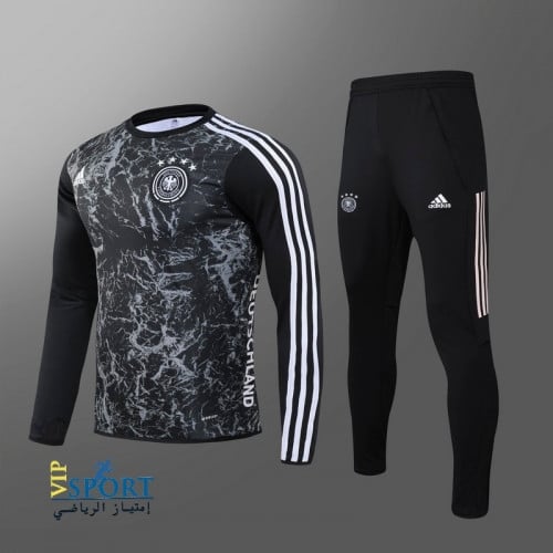 ترنج المانيا مع السروال 2022