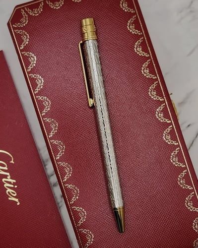 قلم كارتير سانتوس دو كارتييه ( حجم نحيف و صغير ) م...