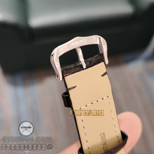 ساعة كارتير سانتوس دومو مقاس 40 جلد اسود