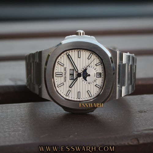 ساعة باتيك فيليب نوتيلوس كونوقراف مينا ابيض مقاس 4...