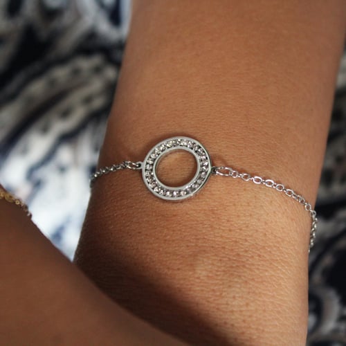 اسورة فاخرة نسائية حلقة دائرية مرصعة بالفصوص من ال...