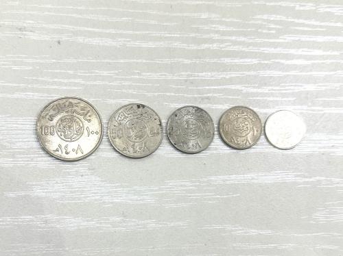 طقم عملات معدن ( ريال - نص - ربع - قرشان- قرش ) لل...
