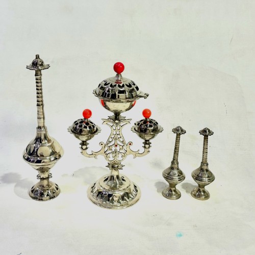 مبخرة حجازية معها ثلاثة مرشات ، قطعة تراثية مميزة...