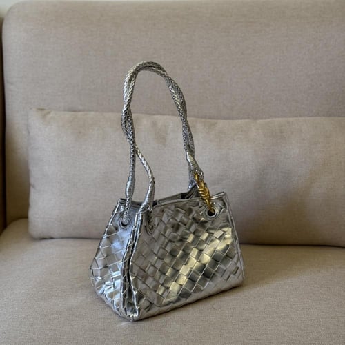 آنديامو شولدر - لون فضي