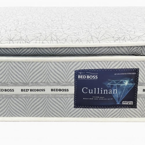 مرتبة طبية نفرين كولينان