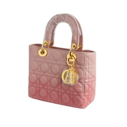 شنطة نسائية ديور