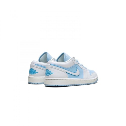 سنيكرز نايك