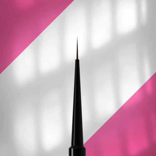 فرشاة للجل والنيل ارت الاحترافية، عرض 0.9 مم / طول...