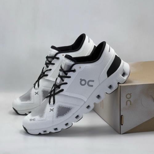 حذاء اون راننق فيتنامي