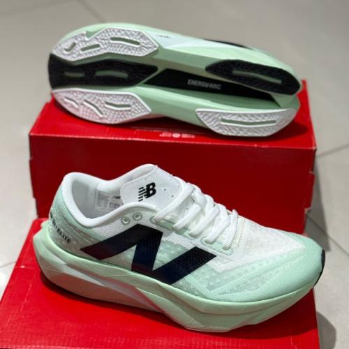 حذاء نيوبالانس