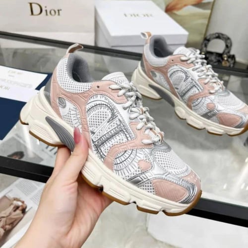 حذاء رياضي ديور