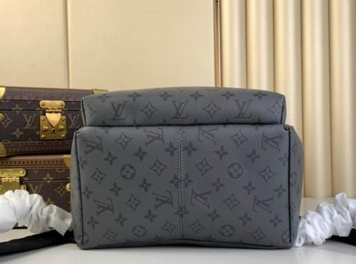 ‏حقيبه ظهر لويس فيتون