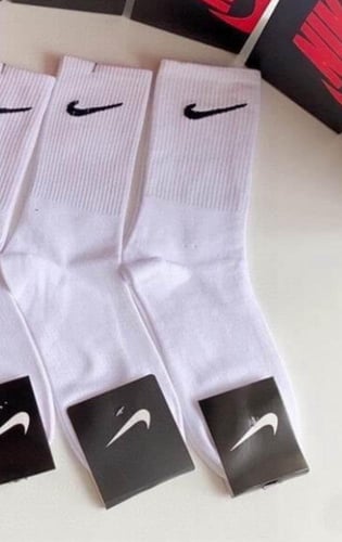 جوارب نايك طويل